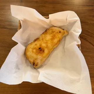 Pâine pe vatră