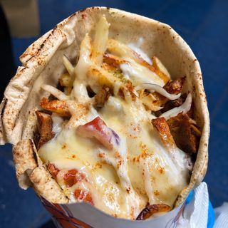 Shaorma cheesy mixt vitǎ-berbecuț