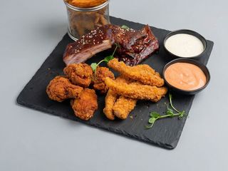 Gentleman Platter