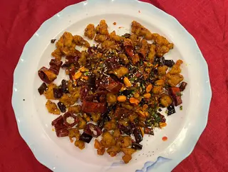 Vita frageda prajita in wok小炒牛肉