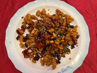 Vita frageda prajita in wok小炒牛肉
