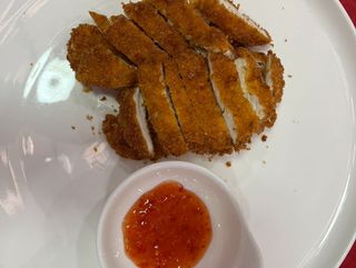 Snitel de pui dulce iute甜辣鸡肉炸鸡肉排