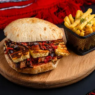 Cheesy ONE + cartofi prăjiți
