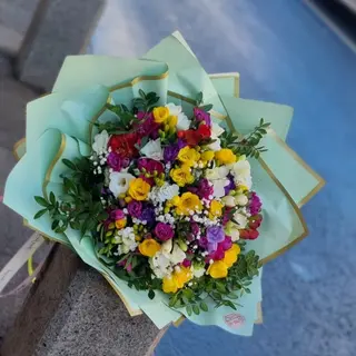 Buchet Frezii