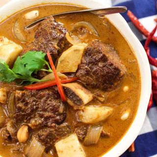 BEEF MASSAMAN CURRY