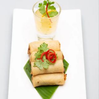 SPRING ROLLS 5 PCS
