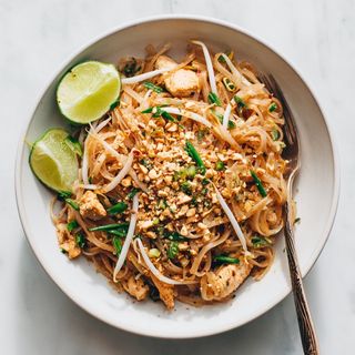 CHICKEN PAD THAI