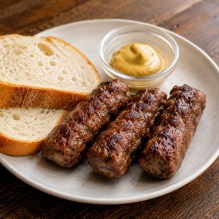 Mici cu pâine și muştar