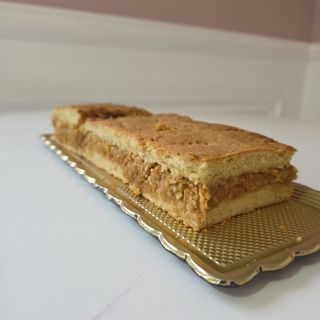 Prăjitură cu mere