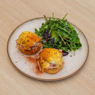 Breakfast porchetta & eggs