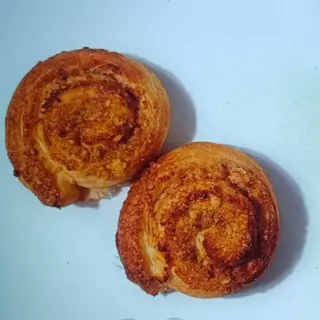 Melc cu nucă /100g