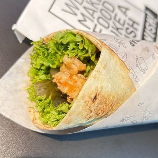 2 Wrap Chicken Grill + 1 portie de cartofi