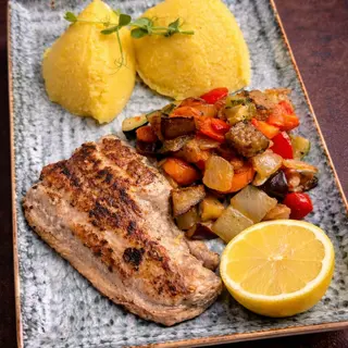 Somn Steak