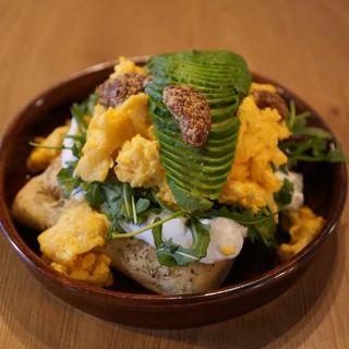 Focaccia Scrambled & Avocado