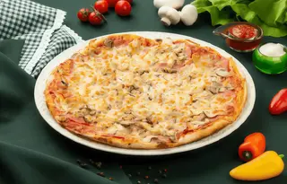 Pizza Salami e Pollo Ø 32cm