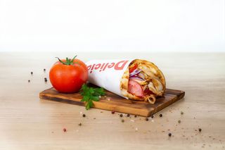 Iskender kebap mic, de pui