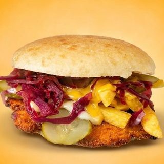 Sandwich cu snitel de pui