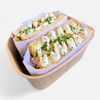 Chicken Roasted Garlic Sando