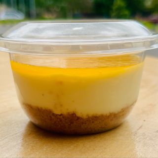 CCHEESECAKE LA PAHAR — FRUCTE DE PĂDURE
