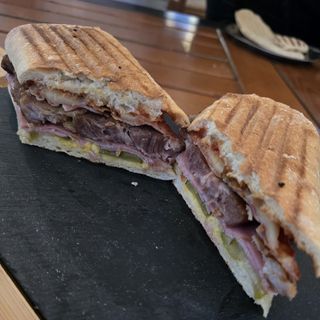 Cubano
