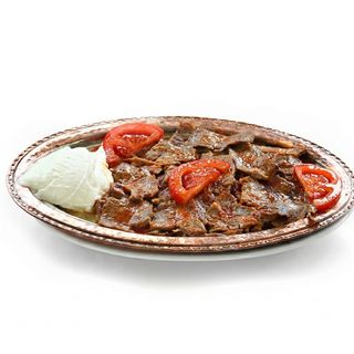 Doner de vită iskender