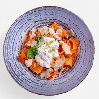 Calamarata Pomodoro, Burrata e Parmigiano