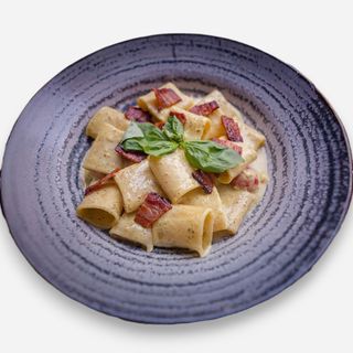 Paccheri Pesto, Burrata e Pancetta