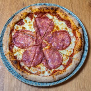 Pizza Salami Ø32cm