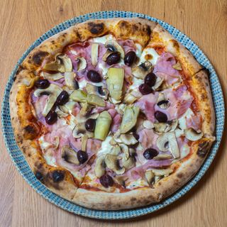 Pizza Capricciosa Ø32cm