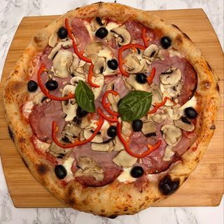 Pizza Capricciosa Ø32cm