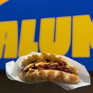 Bacon & cheesesteak