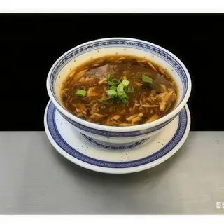 Supă tradițională acrișoară și picantă (Chinezesc)传统酸辣汤（中国）