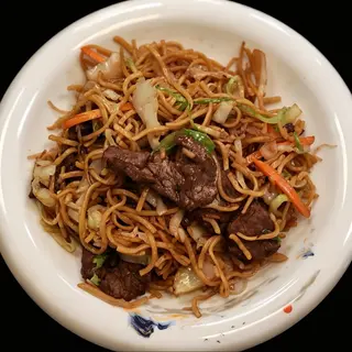 Spaghete cu Vită牛肉炒面