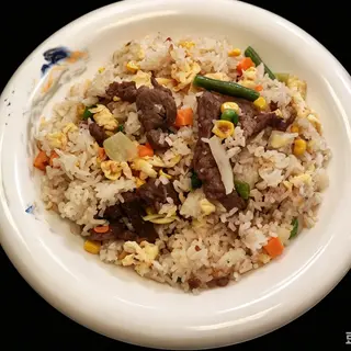 Orez cu Vită牛肉炒饭