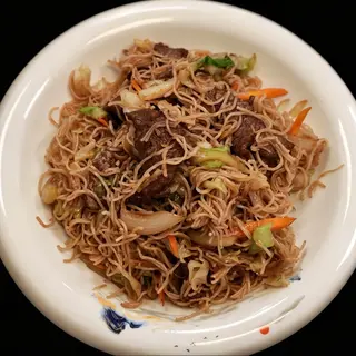 Tăiței de Orez cu Vită牛肉炒粉干