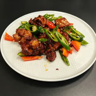 Pui picant cu ardei iute 辣子鸡