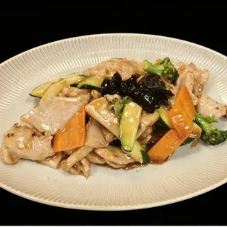 Pui cu legume diverse 什锦鸡