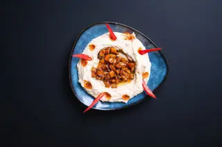 Hummus cu pui