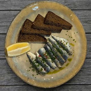 Sardina marinata din Grecia