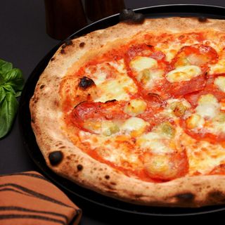 Pizza Quattro Formaggi Spianatta Ø32cm