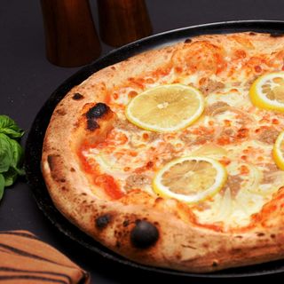 Pizza Tonno e Cipolla Ø32cm