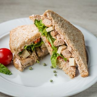Protein sandwich