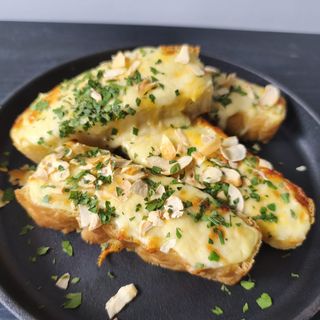 Garlic Bread & sos de branza -180gr.
