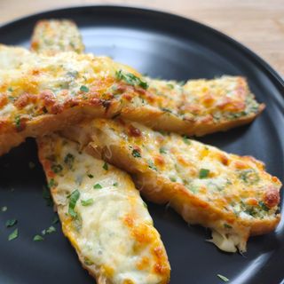 Garlic bread&cheese