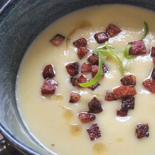 Supa crema de cartofi, praz si bacon - 370gr.