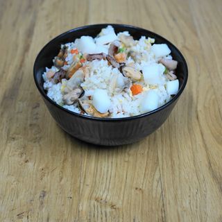 Orez cu fructe de mare