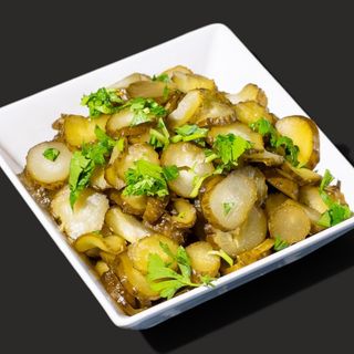 Salată castraveți muraţi