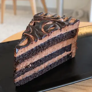 Tort mousse ciocolata