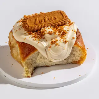 Cinnamon Roll Biscoff