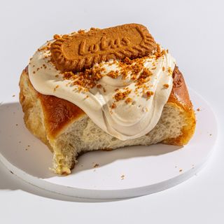 Cinnamon Roll Biscoff